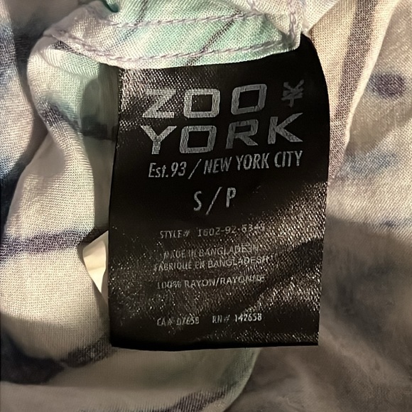 RARE | Button Down Short Sleeve Shirt | Tie Dye | Zoo York - Picture 7 of 7